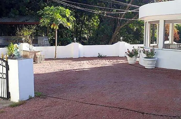 Manoir Hotel Anse Lazio